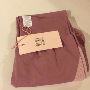 Fabletics Demi Lovato pants